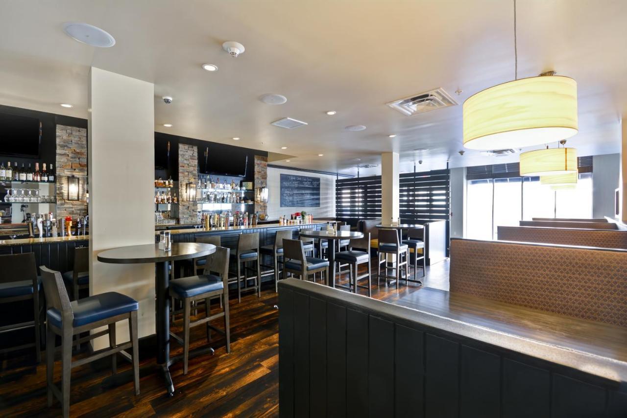 Holiday Inn Detroit Metro Airport By Ihg Romulus Esterno foto